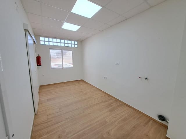 Commerciale in vendita in Alzira - 150.000 € (Rif: 6891205)