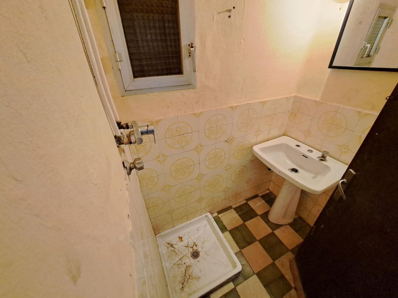 Erhverv til salg i Alzira - € 27.000 (Ref: 6891213)