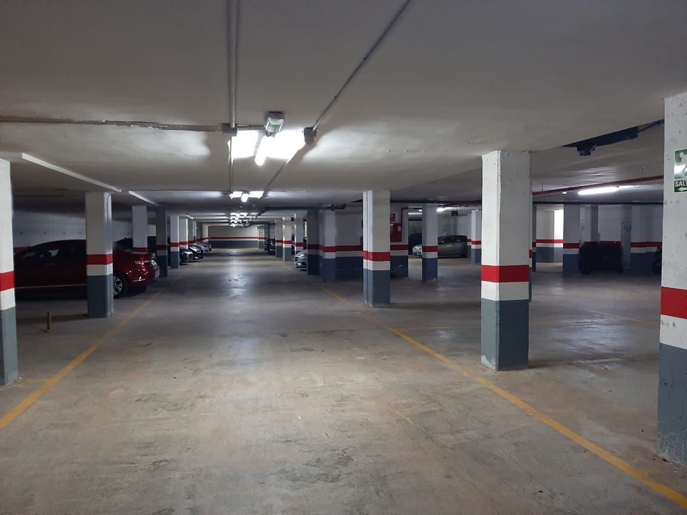 Garage for sale in Alzira - € 9,000 (Ref: 6891216)