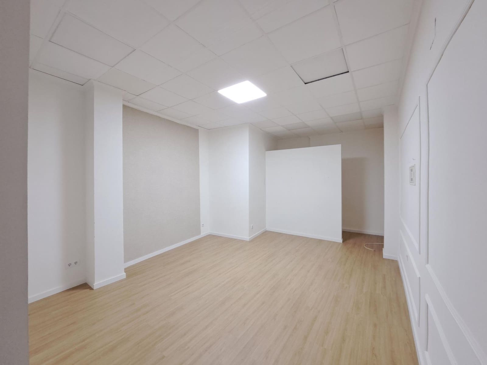 Kaupallinen vuokrattavana paikassa Alzira - 400 € (Ref: 6891224)