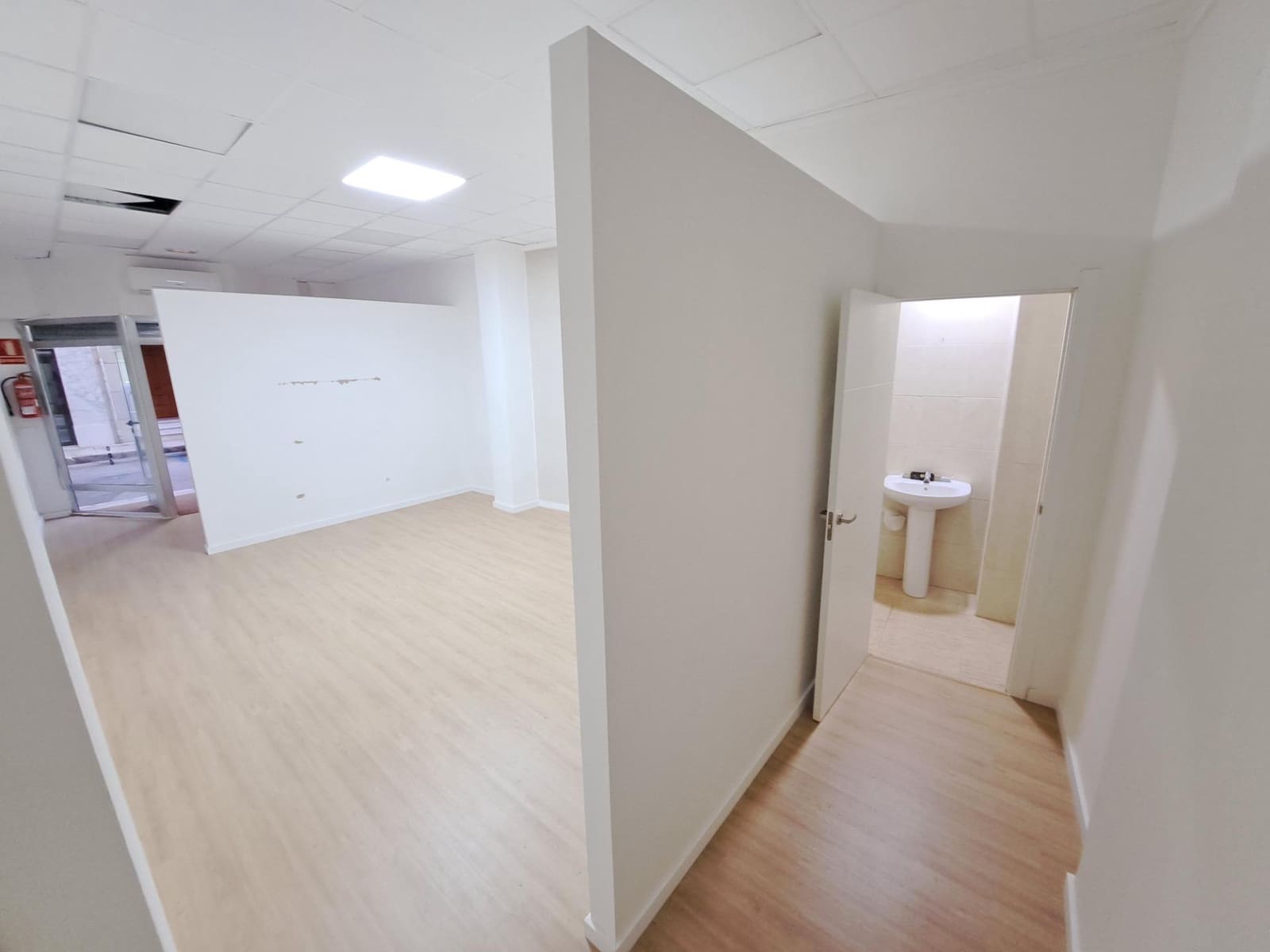 Kaupallinen vuokrattavana paikassa Alzira - 400 € (Ref: 6891224)