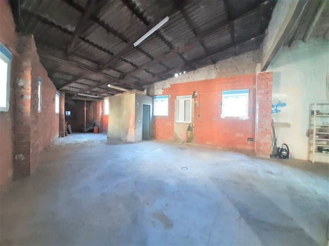 Commercial for sale in La Pobla Llarga - € 45,000 (Ref: 6958975)