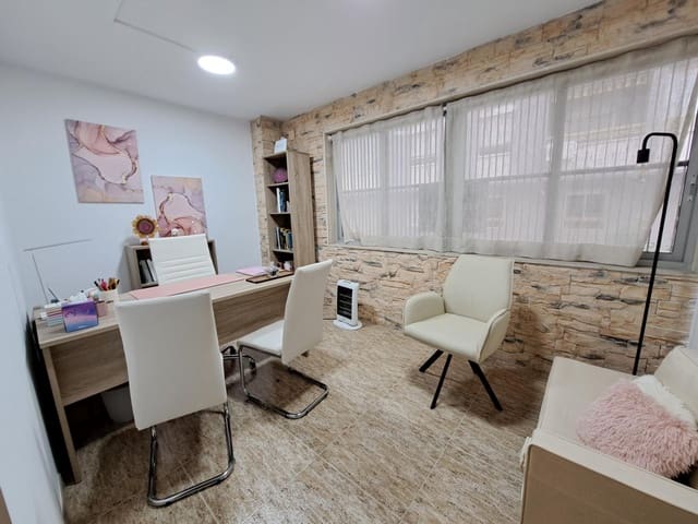 Kontor att hyra i Alzira - 600 € (Ref: 7009052)
