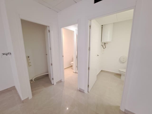 Commerciale da affittare in Alzira - 2.000 € (Rif: 7009054)