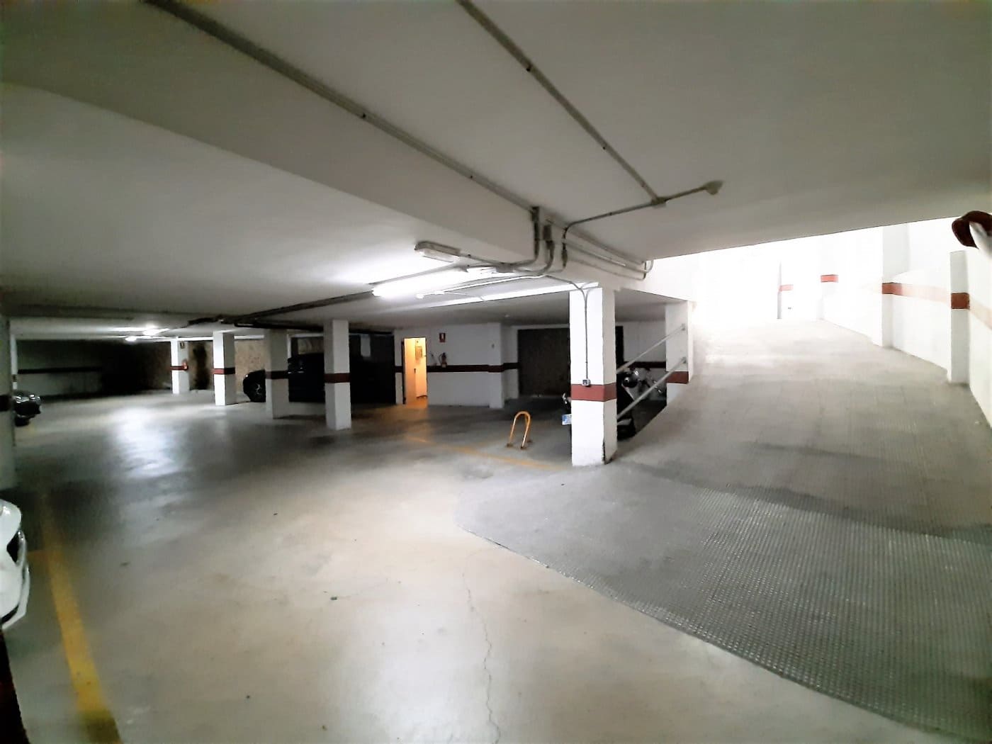 Garaż na sprzedaż w Alzira - 19 900 € (Ref: 7113332)