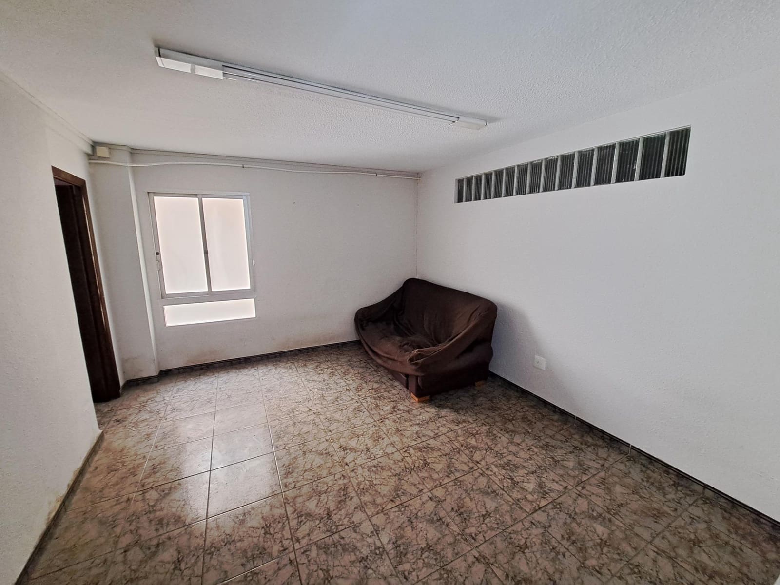 Kontor til salg i Alzira - € 120.000 (Ref: 7183506)