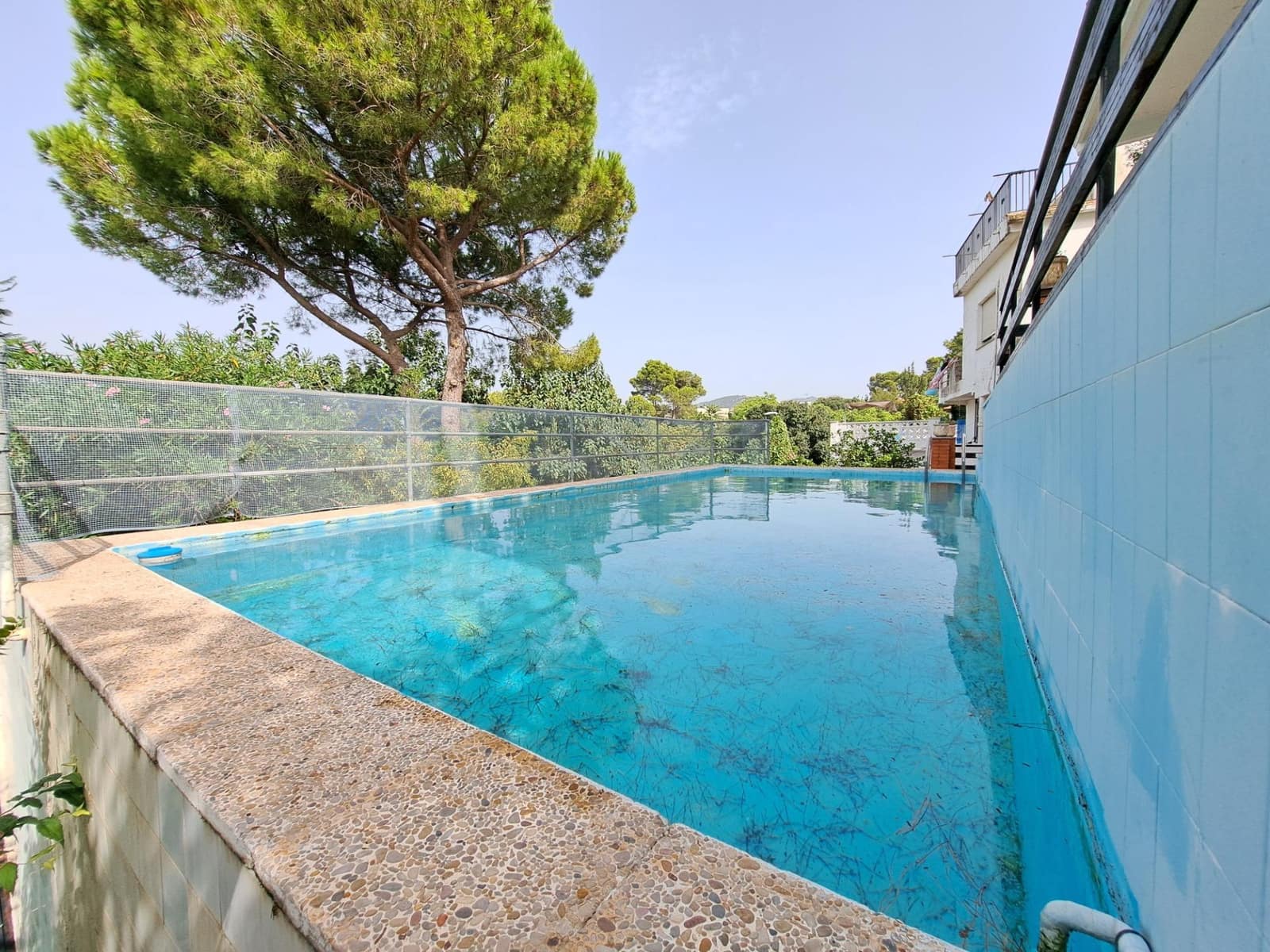 5 soveværelse Villa til salg i Alzira med swimmingpool garage - € 190.000 (Ref: 7183507)