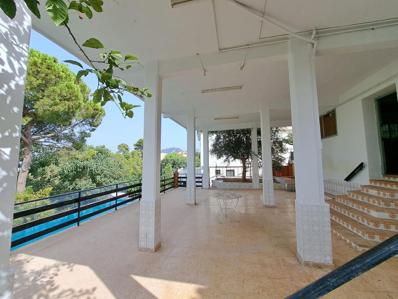 5 soveværelse Villa til salg i Alzira med swimmingpool garage - € 190.000 (Ref: 7183507)