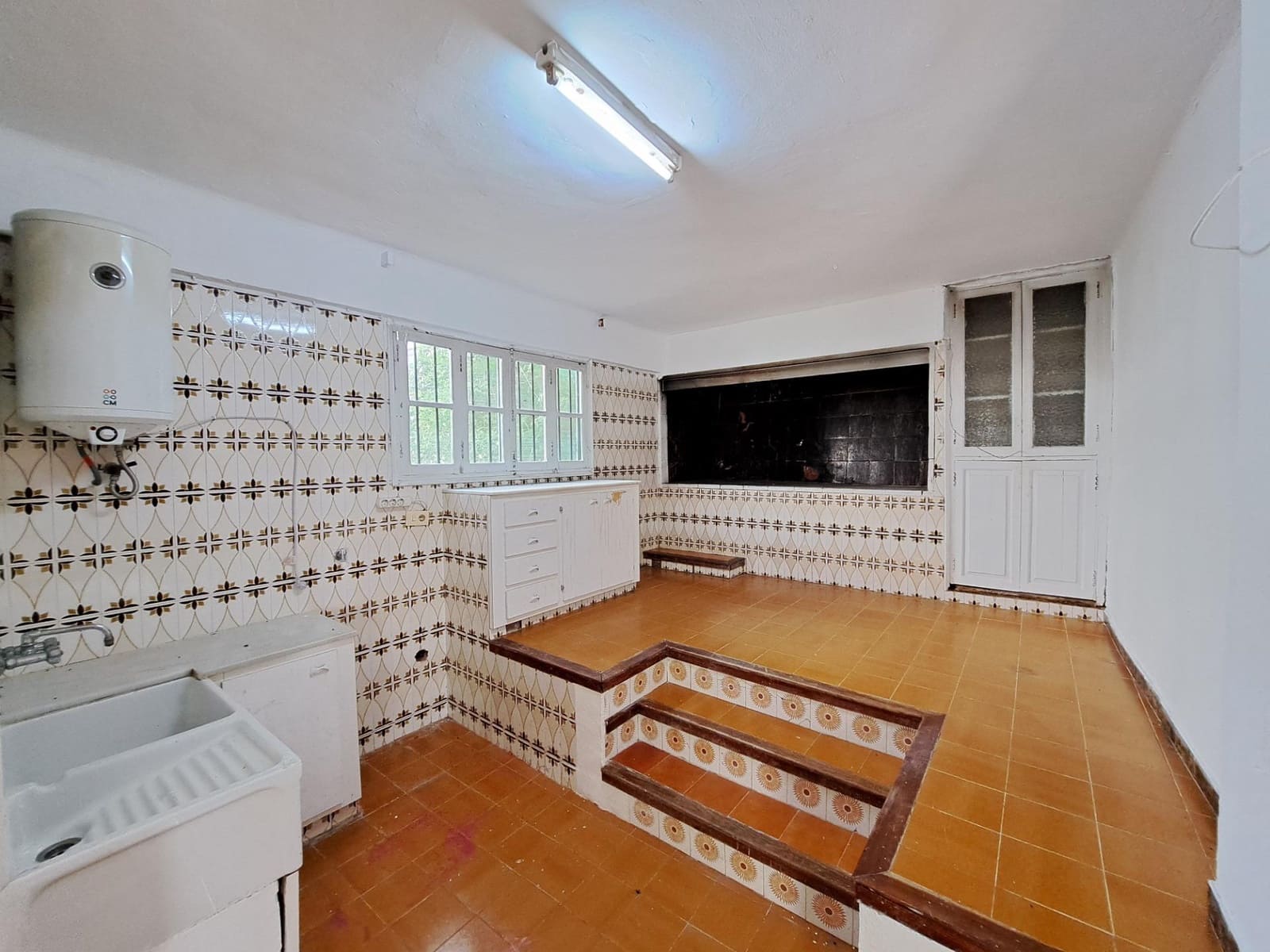 5 soveværelse Villa til salg i Alzira med swimmingpool garage - € 190.000 (Ref: 7183507)