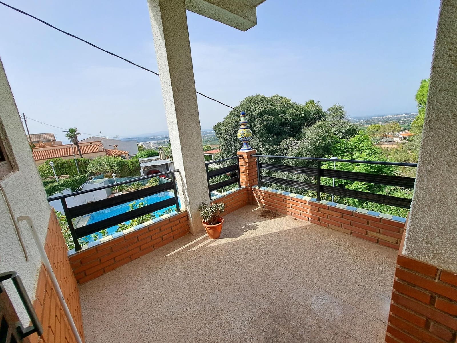 5 soveværelse Villa til salg i Alzira med swimmingpool garage - € 190.000 (Ref: 7183507)