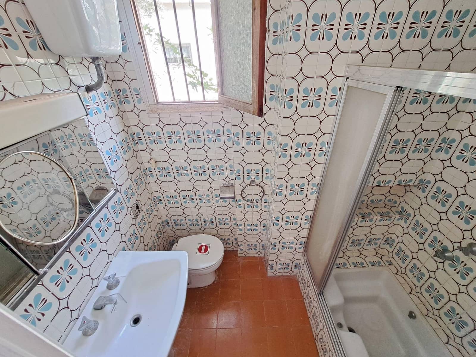 5 soveværelse Villa til salg i Alzira med swimmingpool garage - € 190.000 (Ref: 7183507)