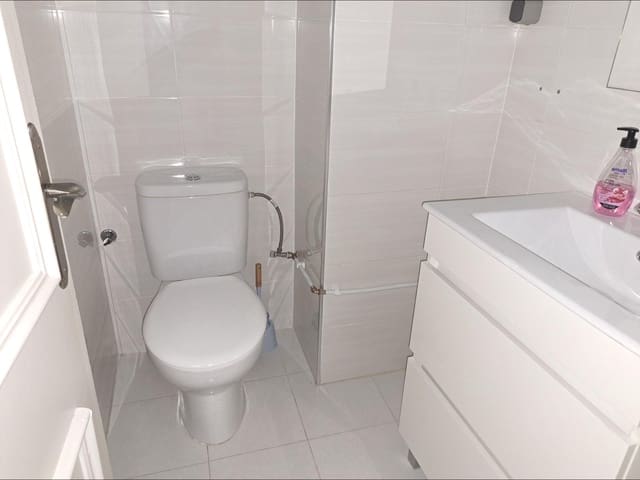 Kaupallinen myytävänä paikassa Alzira - 150 000 € (Ref: 7476045)