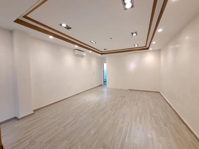 Kaupallinen vuokrattavana paikassa Alzira - 650 € (Ref: 7492103)