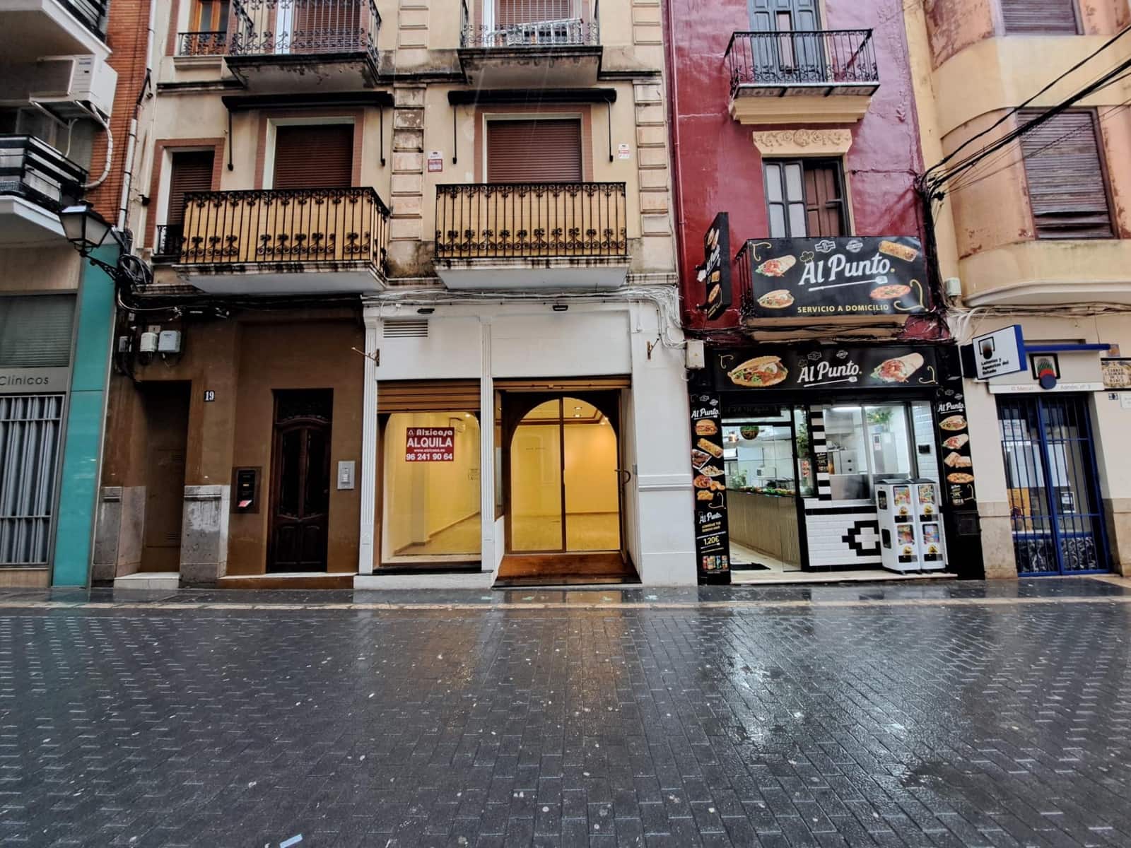 Commercial for rent in Alzira - € 650 (Ref: 7492103)