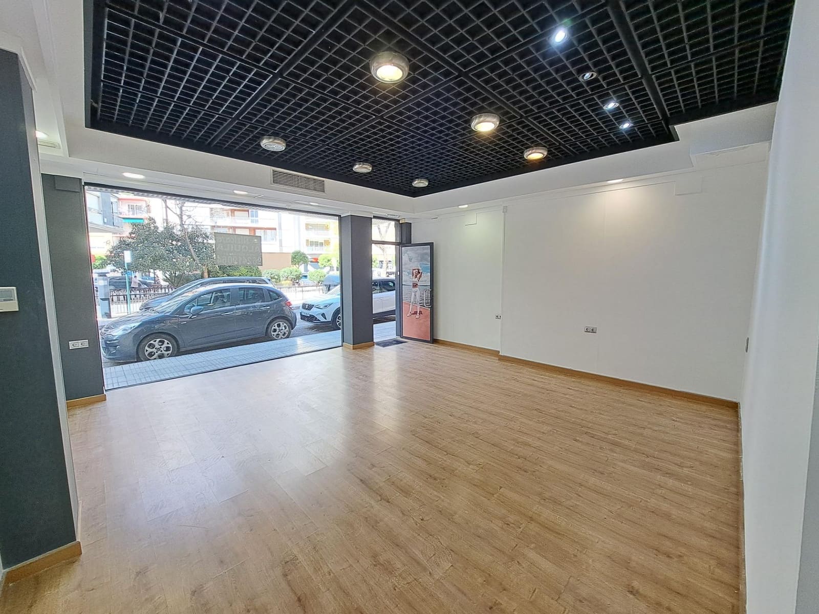 Commerciale da affittare in Alzira - 850 € (Rif: 7502397)