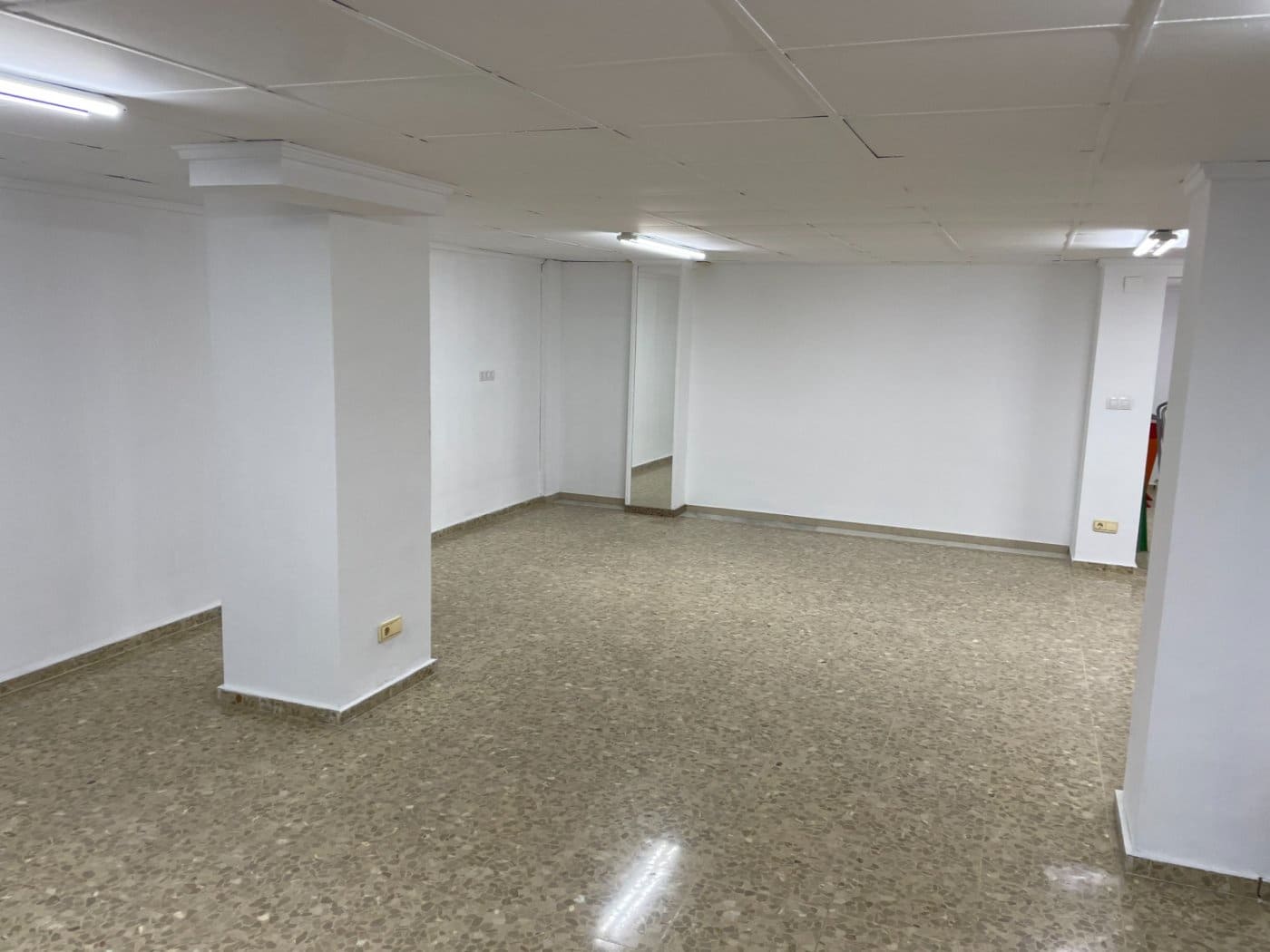 Kontor til leje i Alzira - € 1.000 (Ref: 7508559)