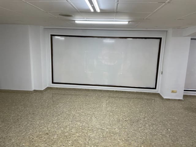 Office for rent in Alzira - € 1,000 (Ref: 7508559)