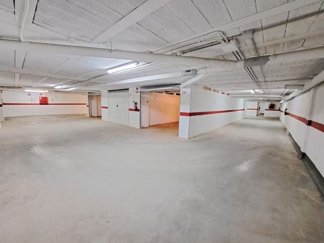 Garagem para venda em Alzira - 20 000 € (Ref: 7544015)