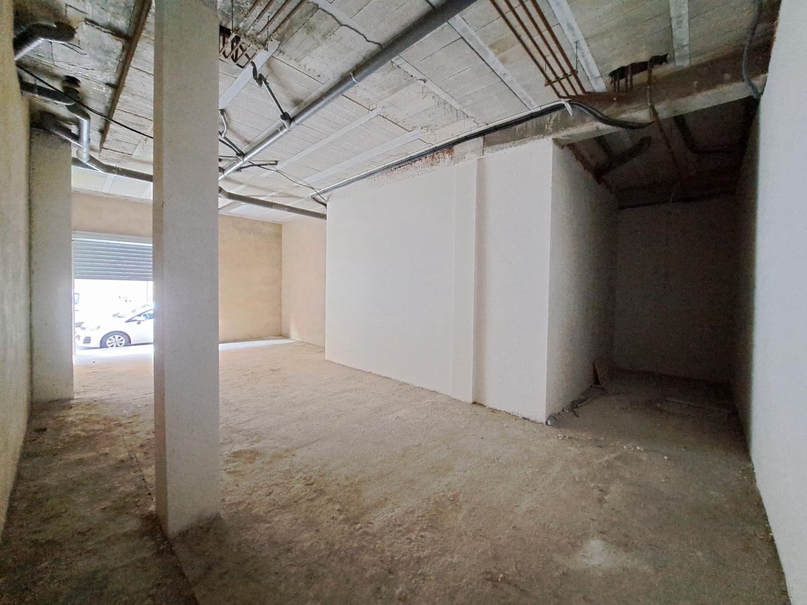 Commercial for rent in Alzira - € 490 (Ref: 7591893)