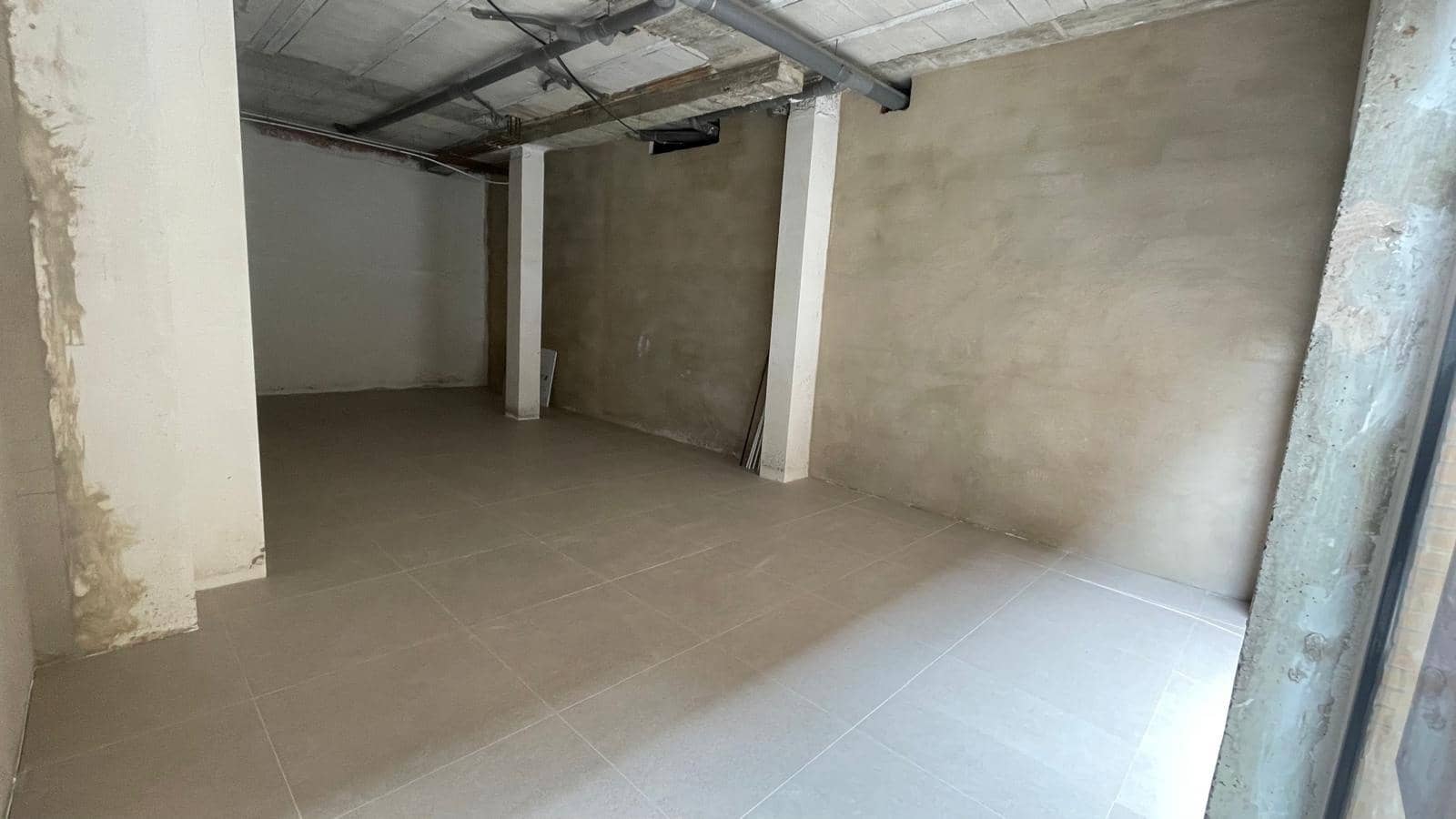 Commercieel te huur in Alzira - € 560 (Ref: 7591893)