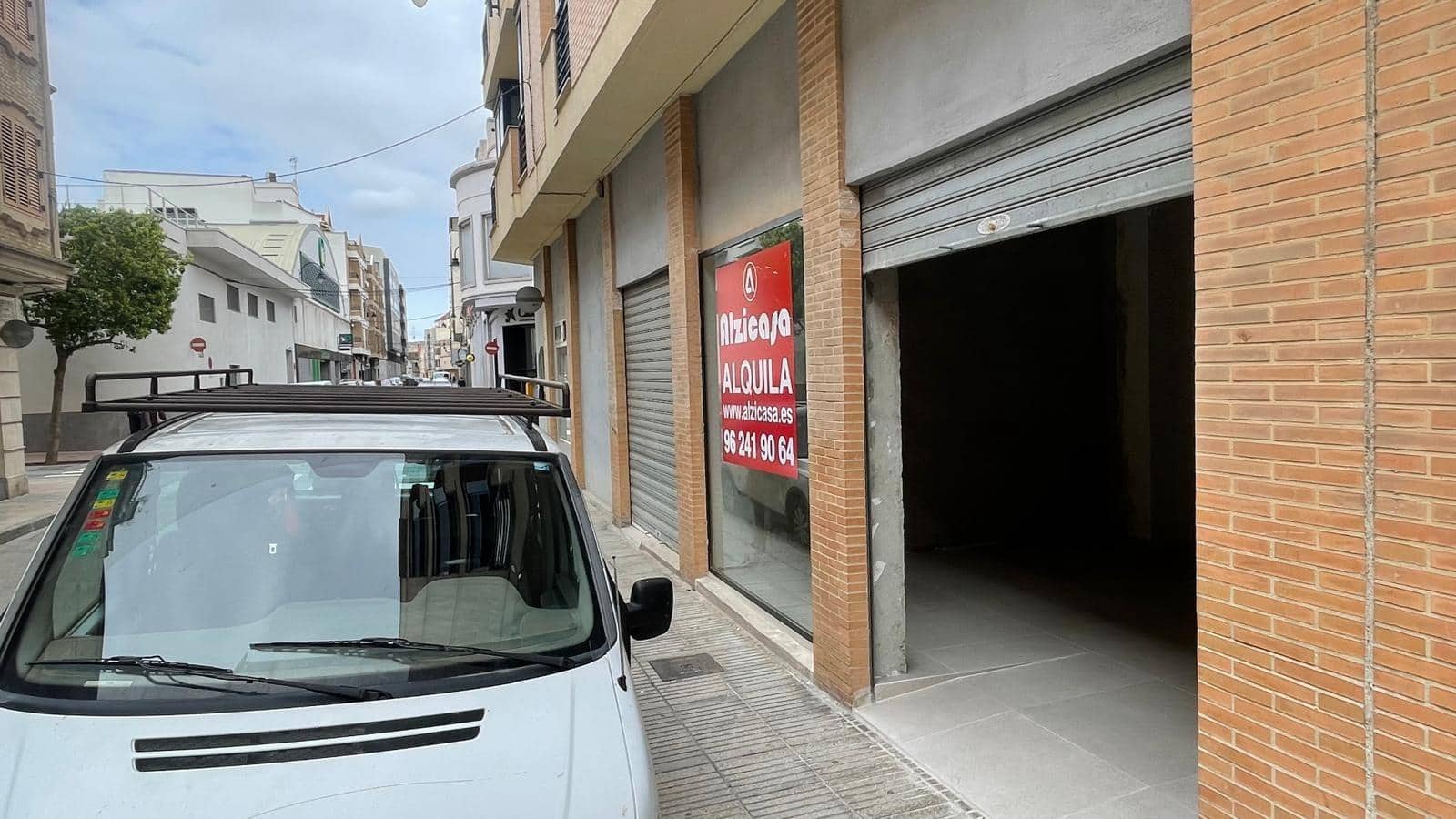 Commercieel te huur in Alzira - € 560 (Ref: 7591893)