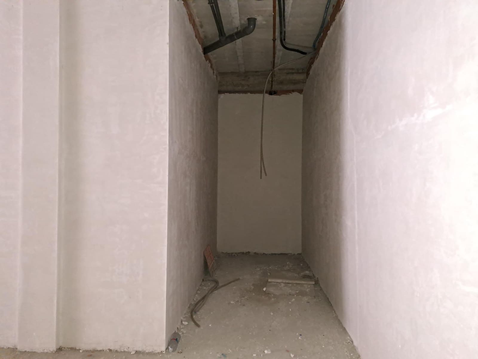 Commercieel te huur in Alzira - € 560 (Ref: 7591893)