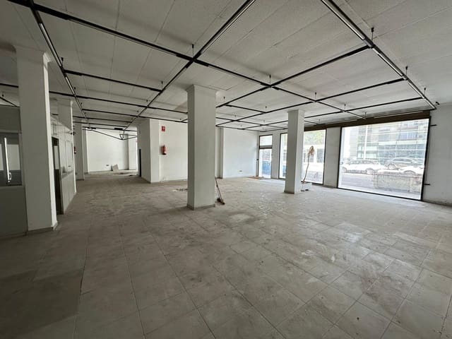 Erhverv til leje i Alzira - € 1.900 (Ref: 7650791)