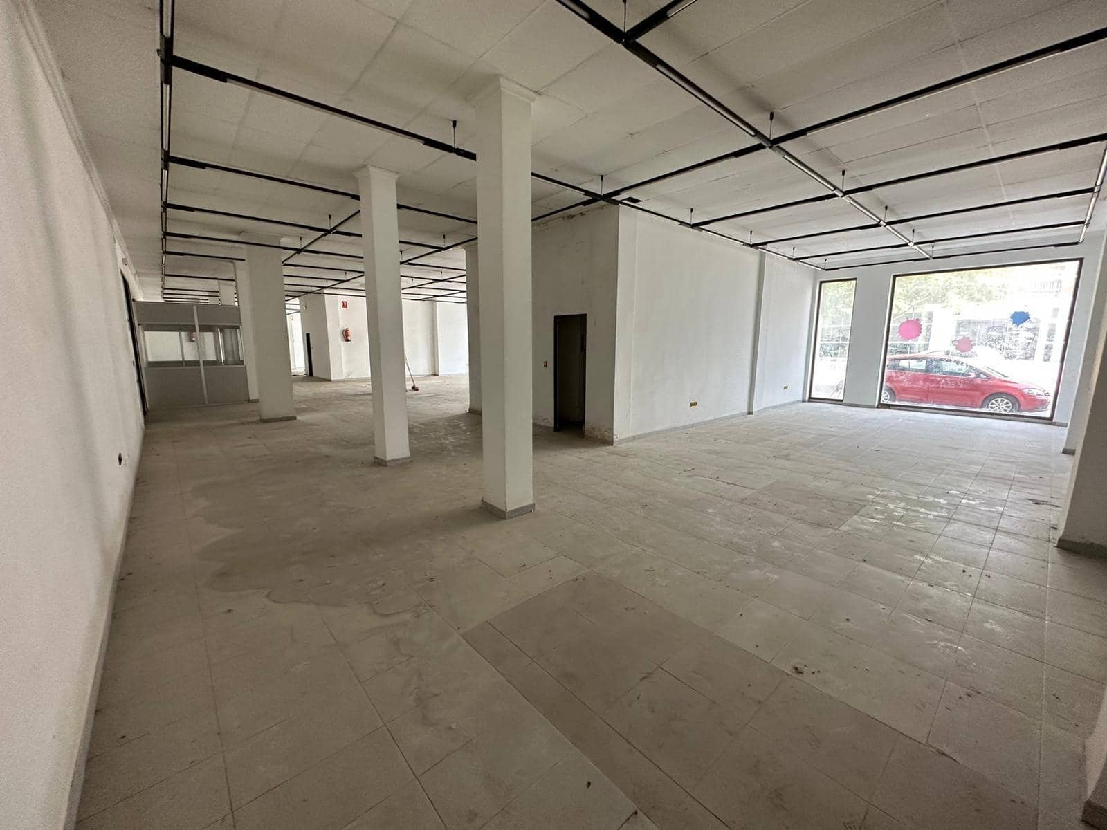 Erhverv til leje i Alzira - € 1.900 (Ref: 7650791)