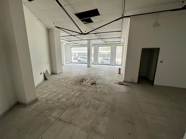 Erhverv til leje i Alzira - € 1.900 (Ref: 7650791)