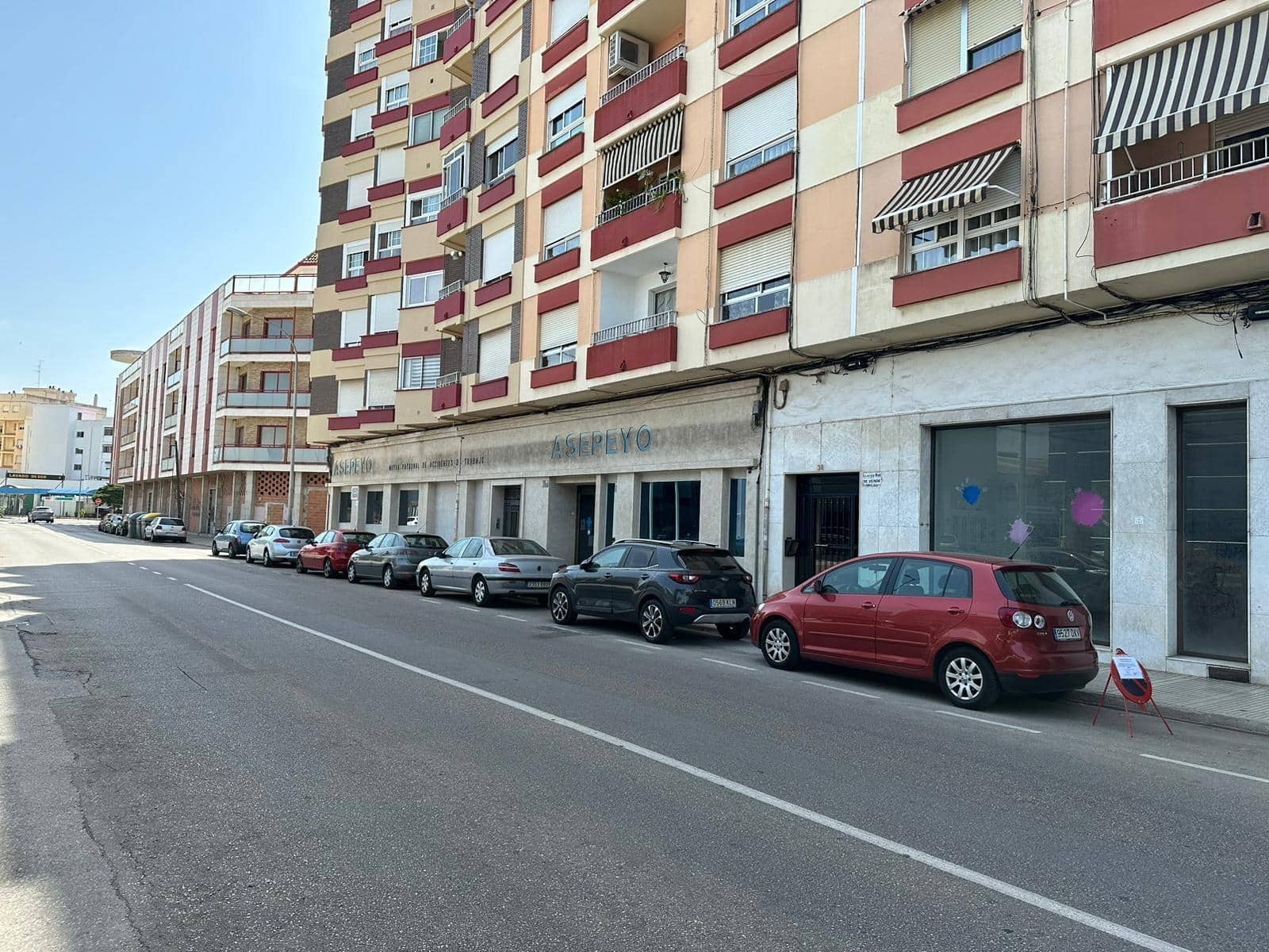 Erhverv til leje i Alzira - € 1.900 (Ref: 7650791)