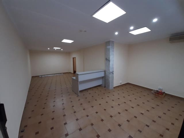 Komercyjne do wynajęcia w Alzira - 500 € (Ref: 7710221)