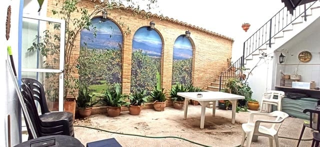 6 soverom Villa til salgs i Alzira med garasje - € 323 000 (Ref: 7712297)