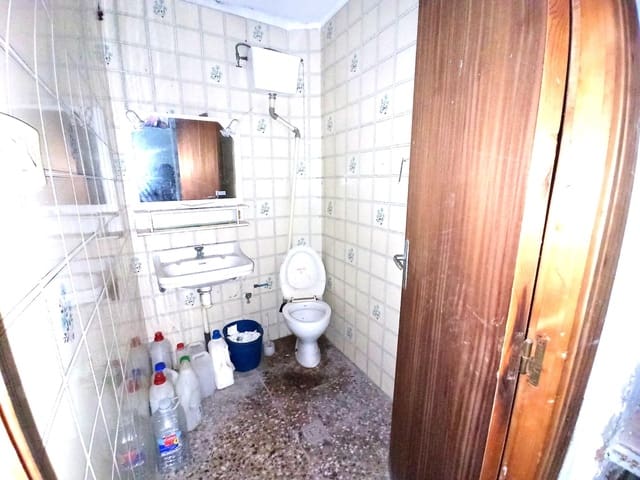 3 bedroom Commercial for sale in Alzira - € 80,000 (Ref: 7712313)