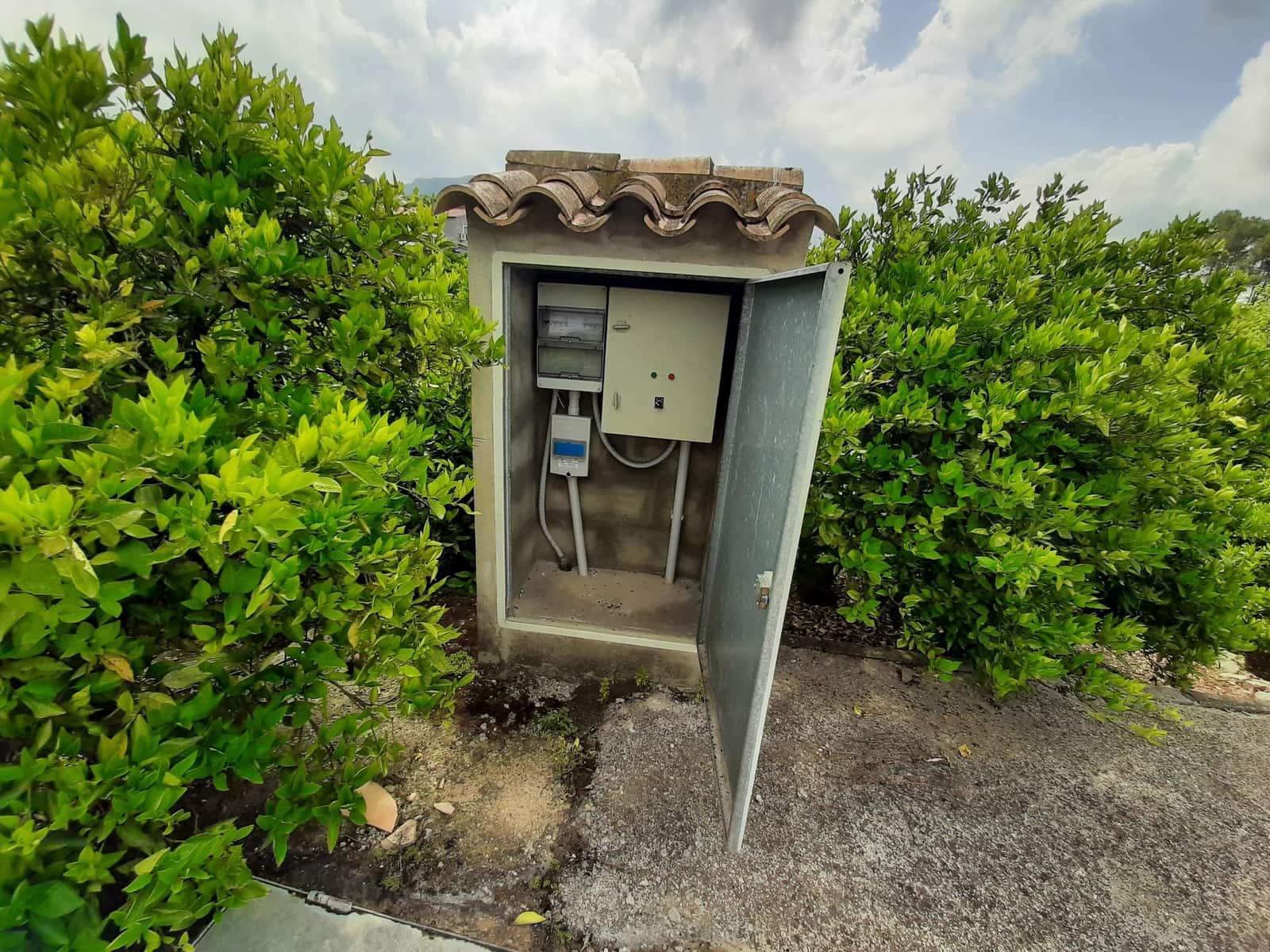 Grunde uden byggetilladelser til salg i Alzira - € 90.000 (Ref: 7733658)