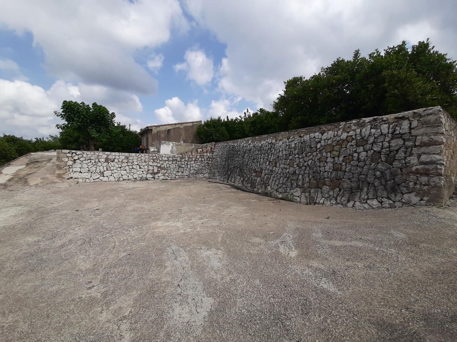 Grunde uden byggetilladelser til salg i Alzira - € 90.000 (Ref: 7733658)