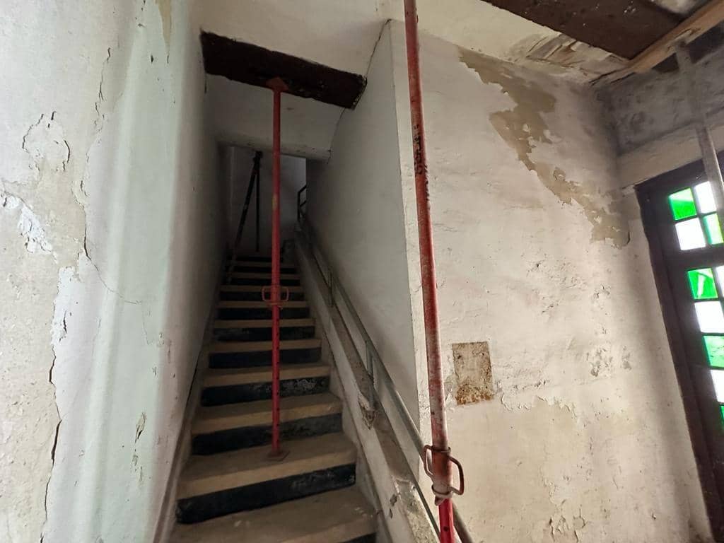 Apartamento de 4 habitaciones en Alzira en venta - 106.000 € (Ref: 7789540)