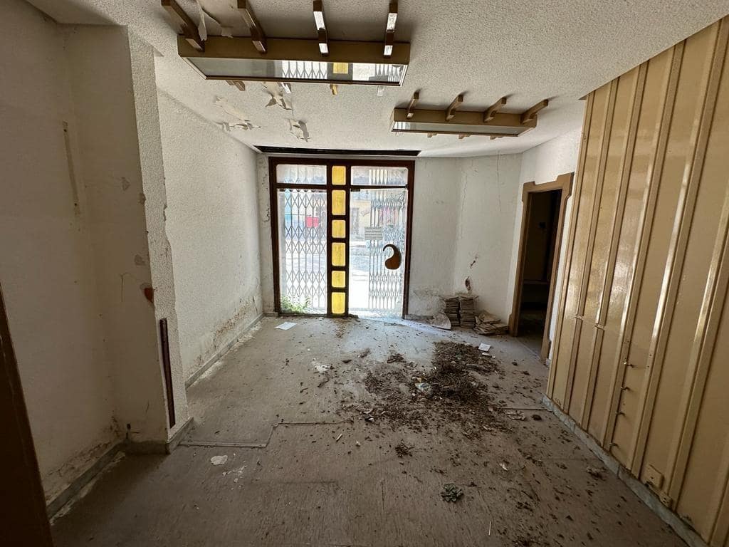Apartamento de 4 habitaciones en Alzira en venta - 106.000 € (Ref: 7789540)