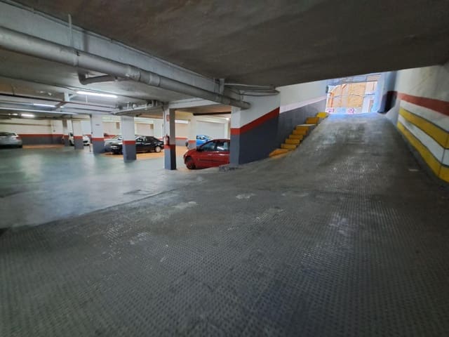 Garagem para venda em Alzira - 26 000 € (Ref: 7795967)