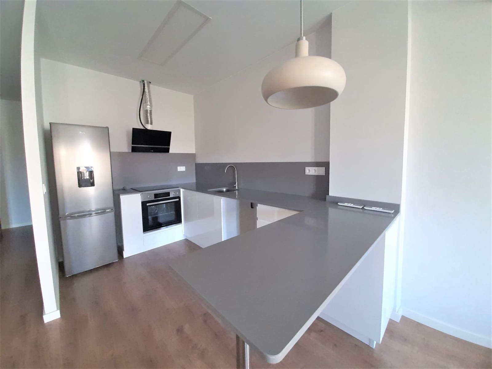2 slaapkamer Flat te huur in Carcaixent - € 710 (Ref: 7889925)