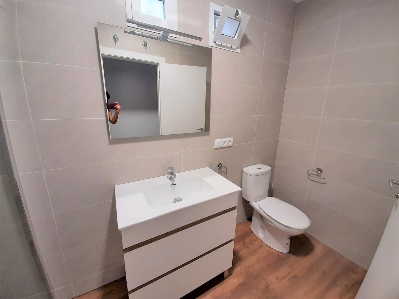 2 slaapkamer Flat te huur in Carcaixent - € 710 (Ref: 7889925)