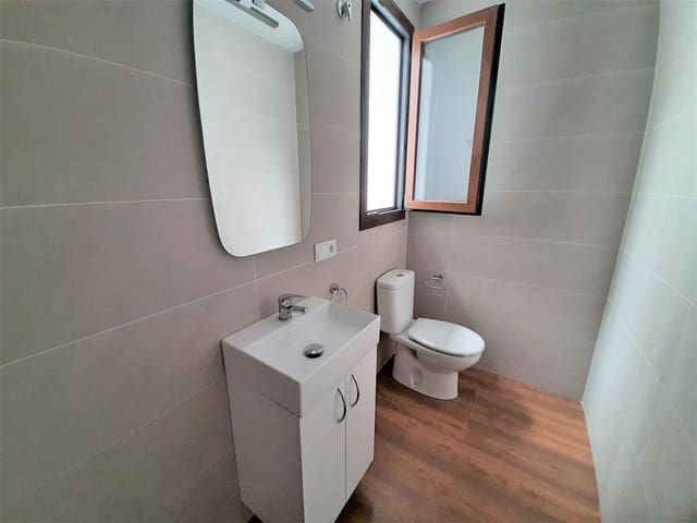 2 slaapkamer Flat te huur in Carcaixent - € 710 (Ref: 7889925)