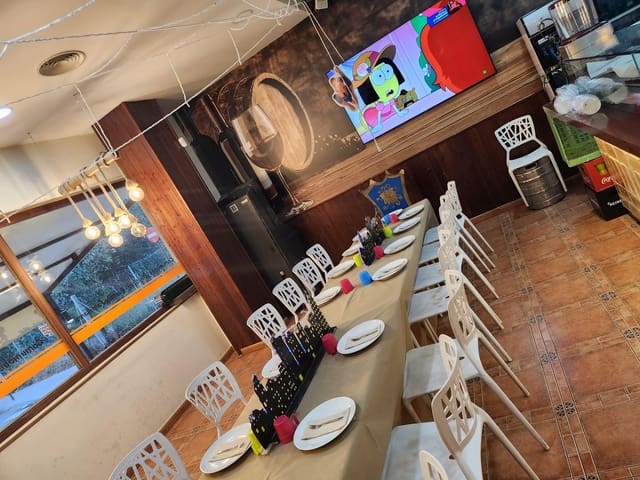 Virksomhed til leje i Alzira - € 1.500 (Ref: 7894959)