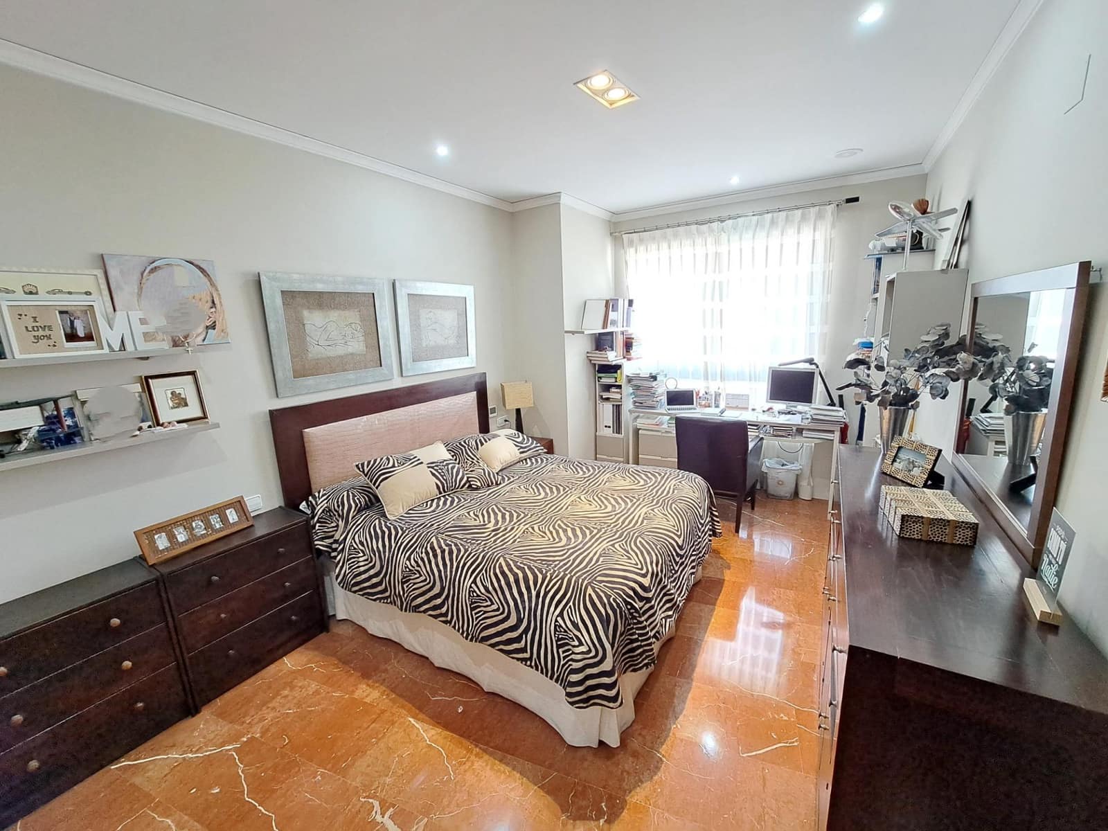 4 soveværelse Lejlighed til salg i Alzira med garage - € 470.000 (Ref: 7904532)