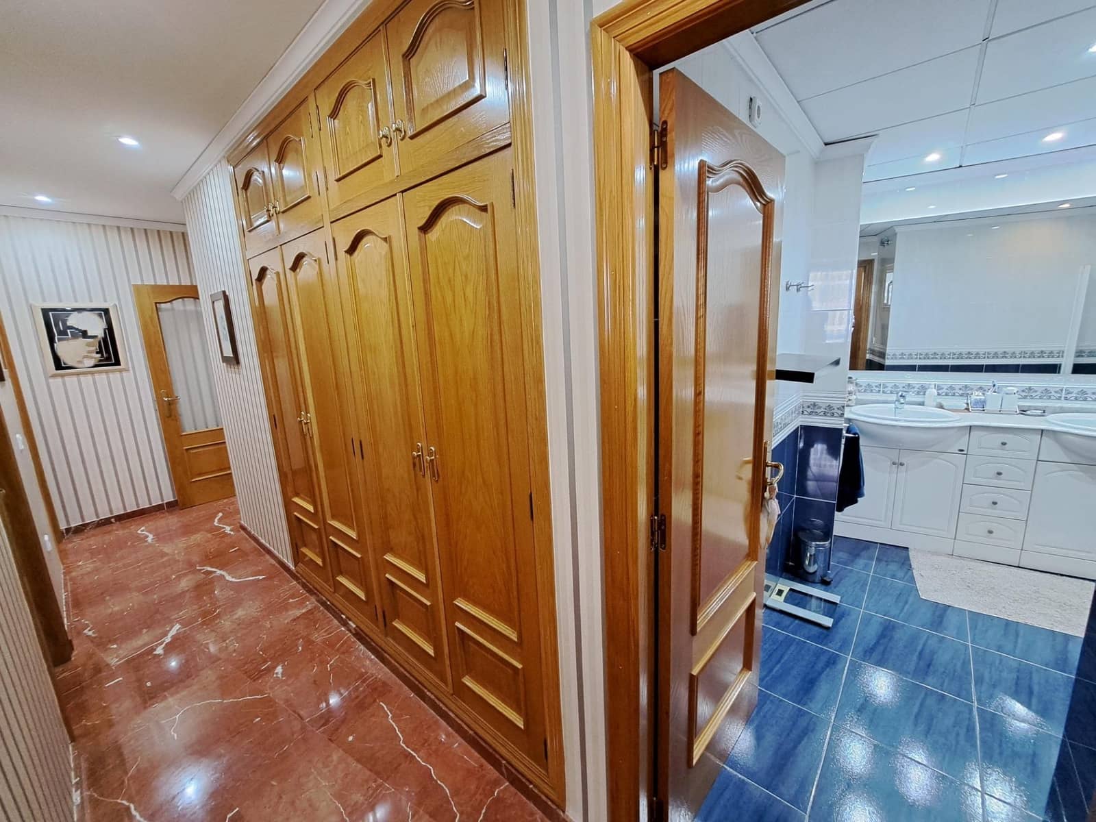 4 soveværelse Lejlighed til salg i Alzira med garage - € 470.000 (Ref: 7904532)