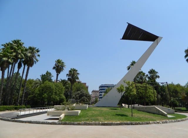 Local Comercial en Alzira en venta - 100.000 € (Ref: 7998531)
