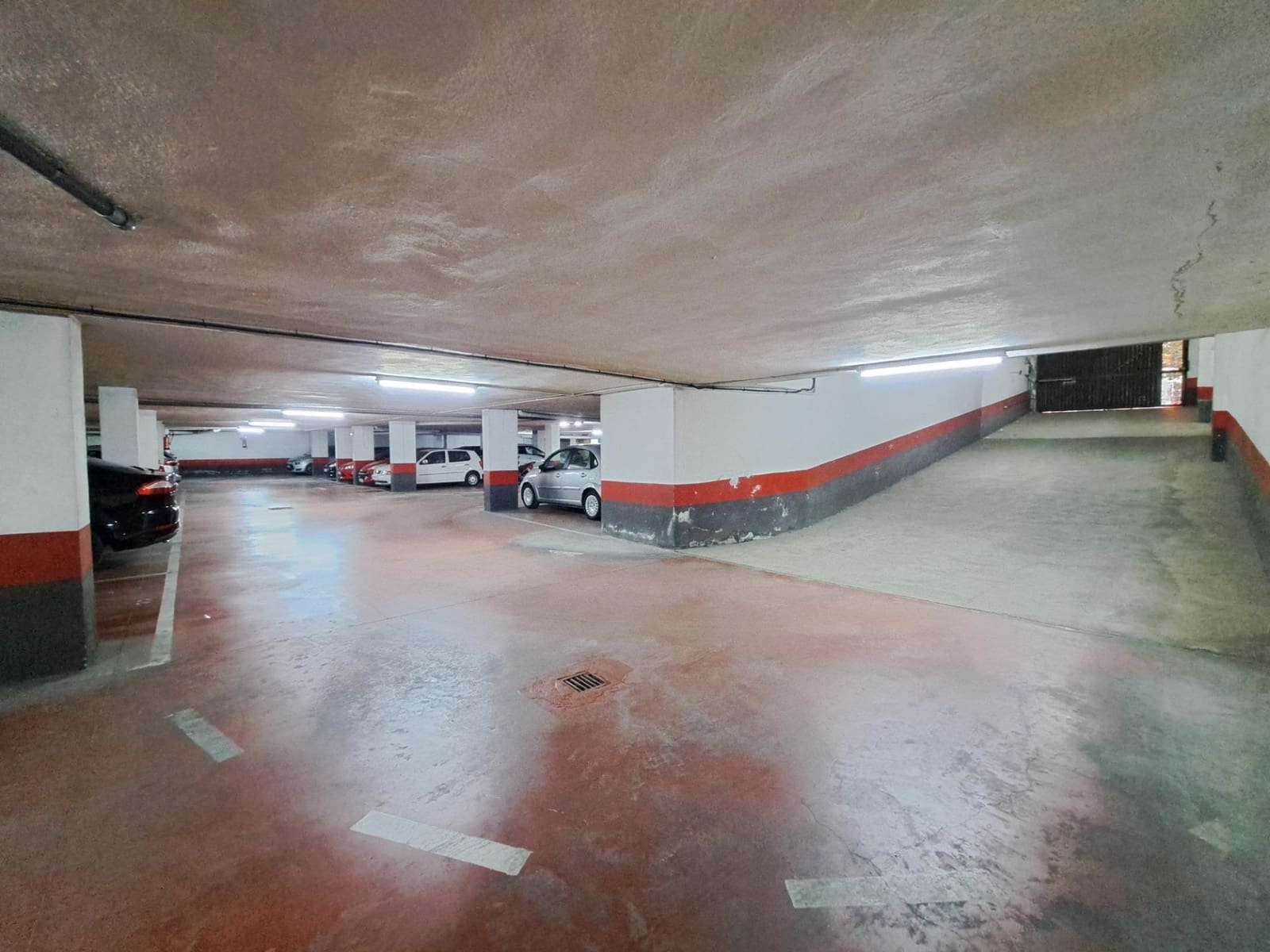 Garagem para venda em Alzira - 8 000 € (Ref: 7998533)