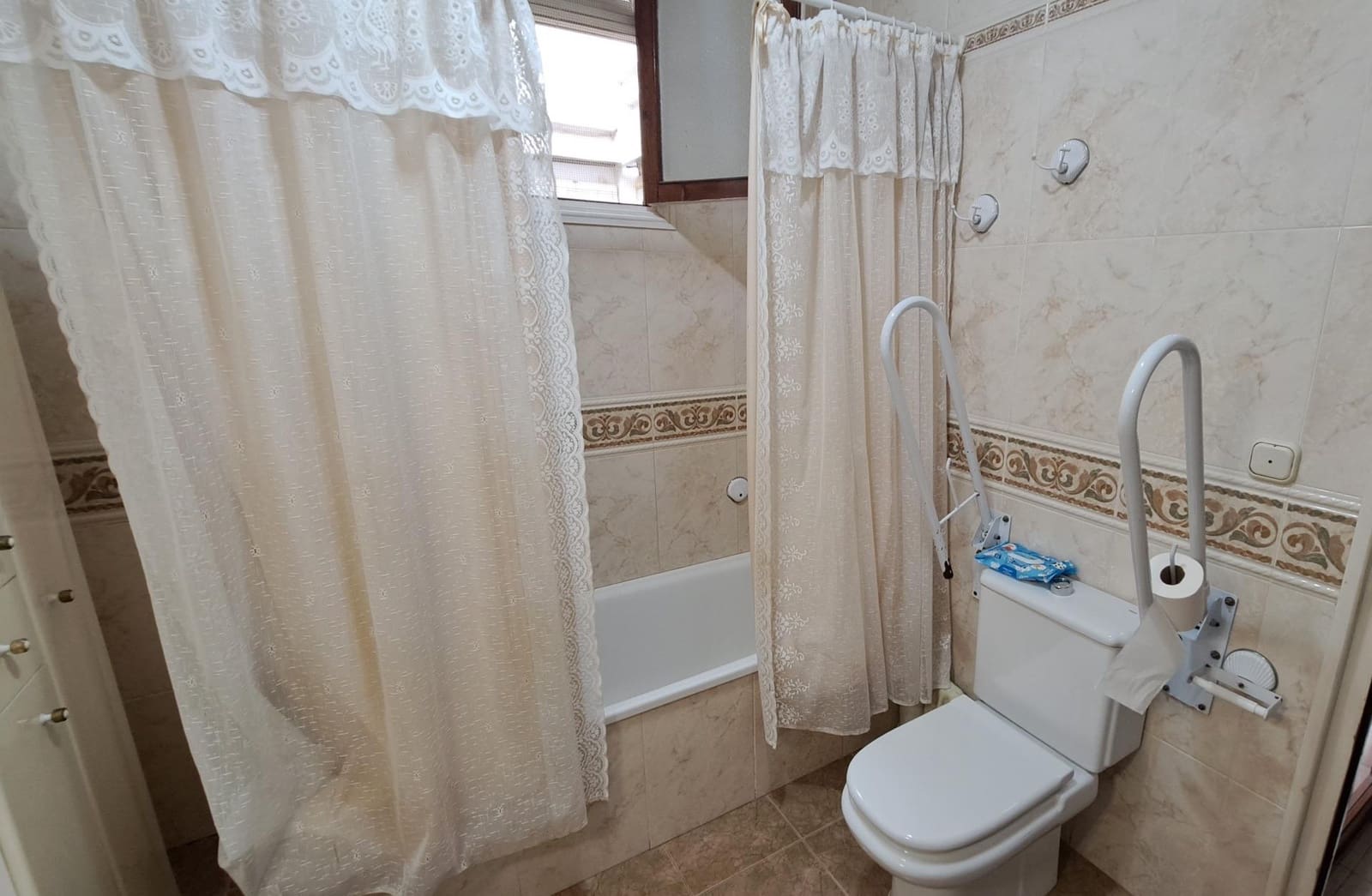 5 soveværelse Byhus til salg i Carcaixent - € 215.000 (Ref: 8032919)