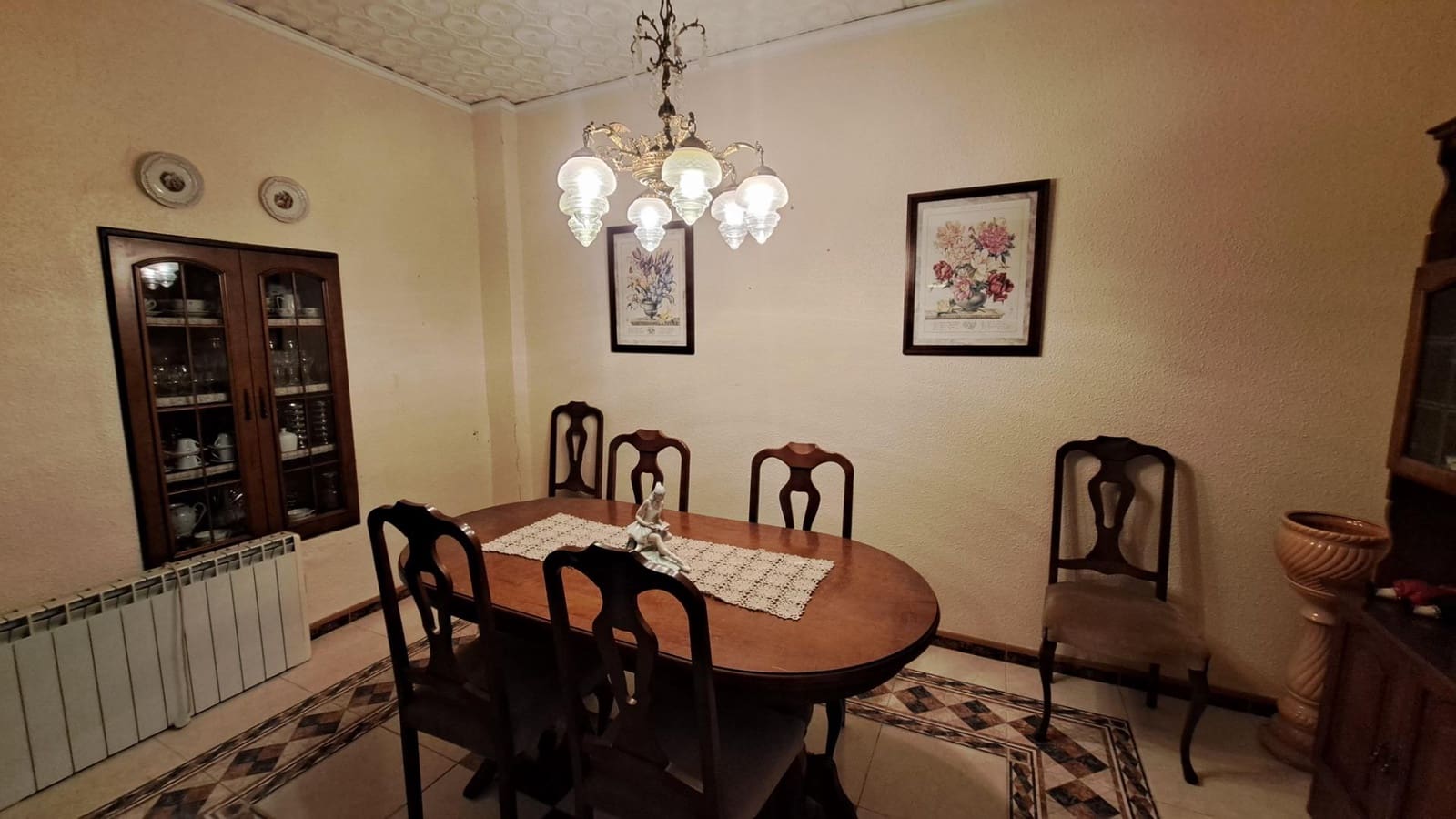 5 soveværelse Byhus til salg i Carcaixent - € 215.000 (Ref: 8032919)