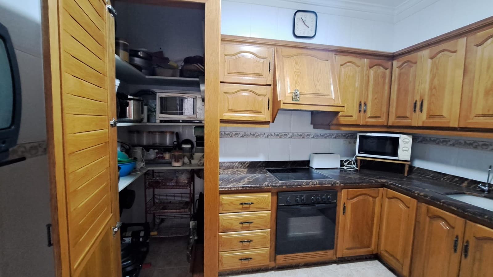 5 soveværelse Byhus til salg i Carcaixent - € 215.000 (Ref: 8032919)