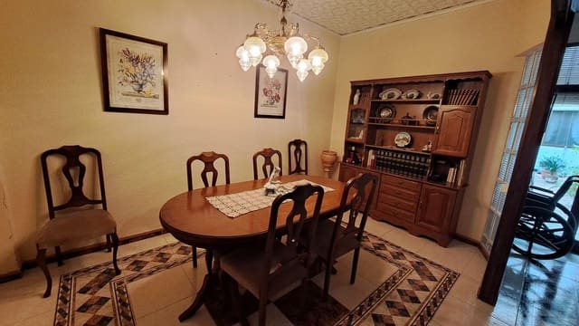 5 sypialnia Dom na sprzedaż w Carcaixent - 215 000 € (Ref: 8032919)